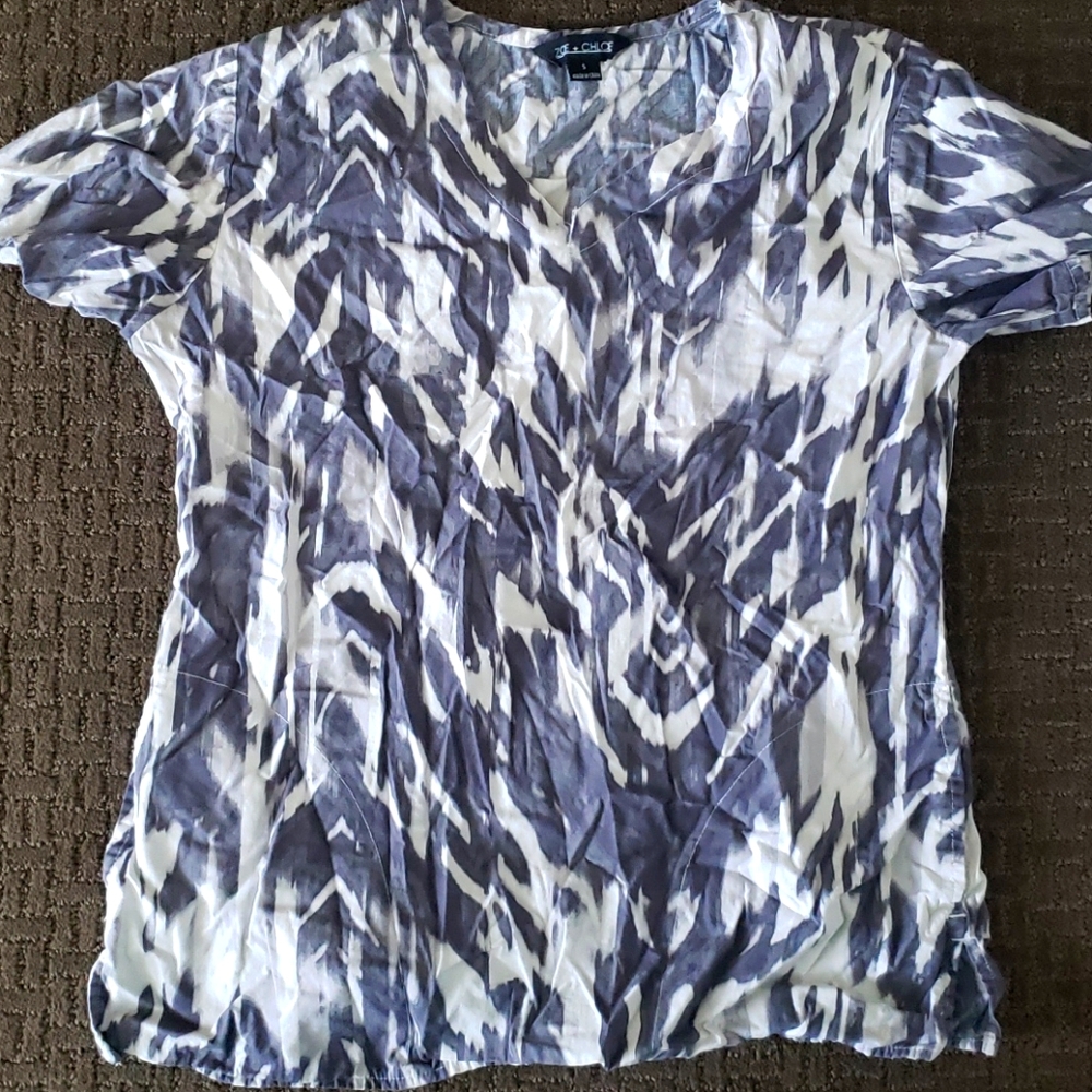 Scrub top